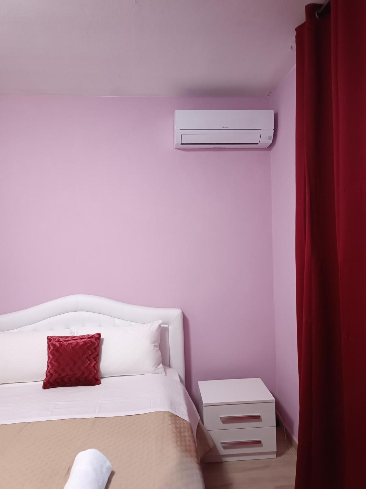Locazione Turistica 2 Bed & Breakfast Tessera Exterior photo